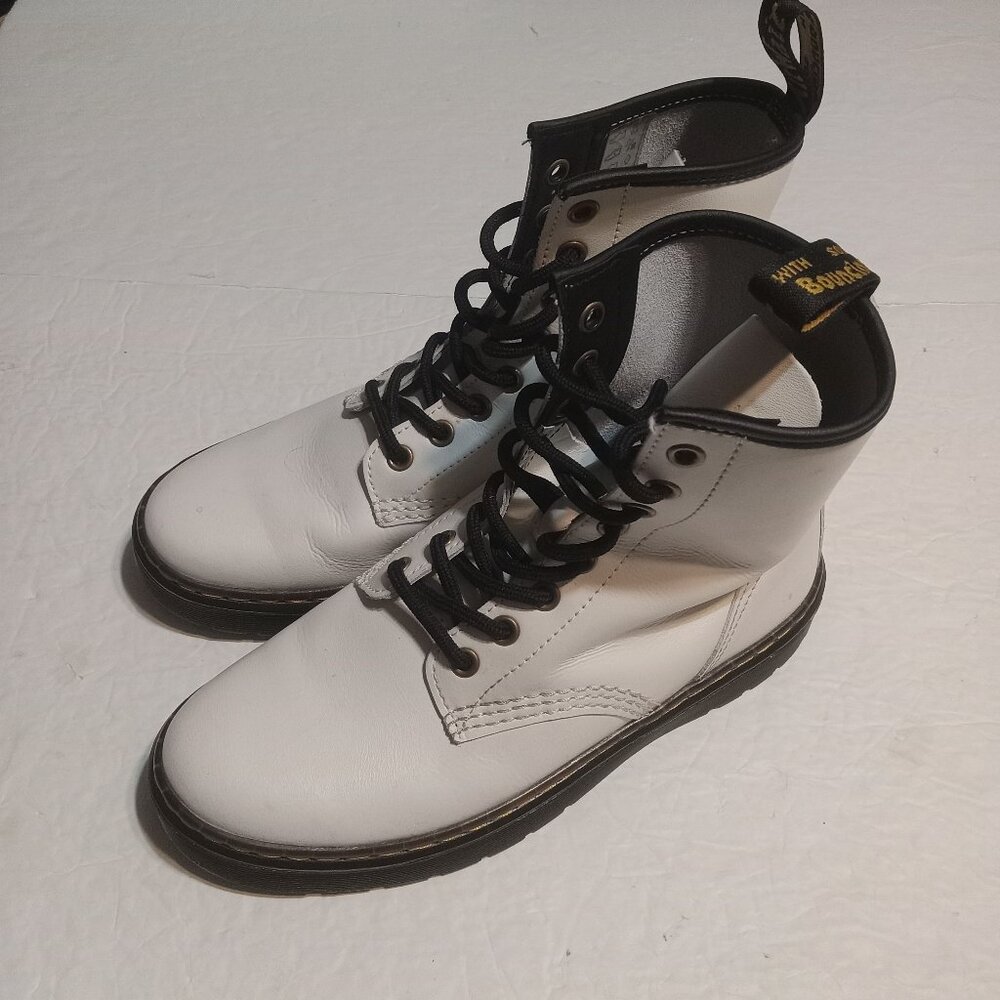 Dr. Martens Women's Zavala White Leather Lace Up Combat Boots Size 7 AW004